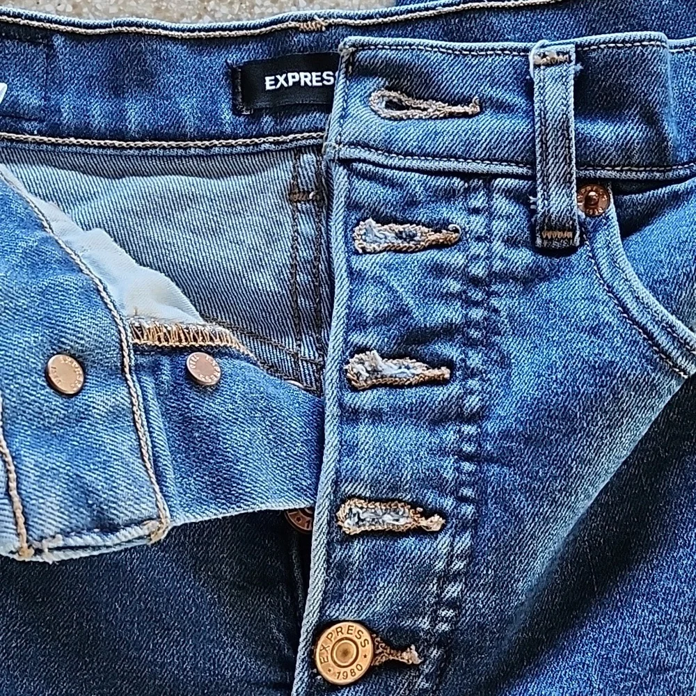 Express Mom Jean Super High Rise Button Fly Size 0 Reg - Picture 3 of 13